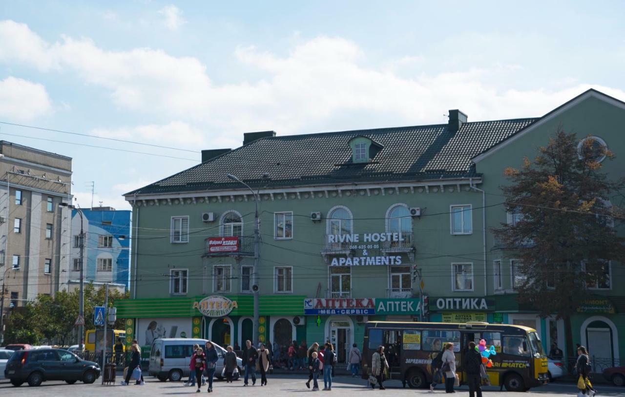 Rivne Hostel Exteriör bild